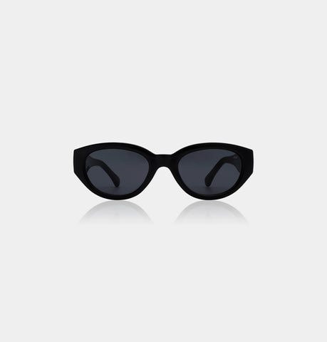 A.KJAERBEDE Winnie Black ovale Sonnenbrille