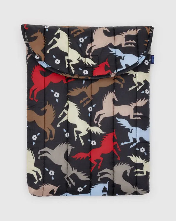 Baggu Puffy Laptop Sleeve Horse Cut-Outs laptop sleeve