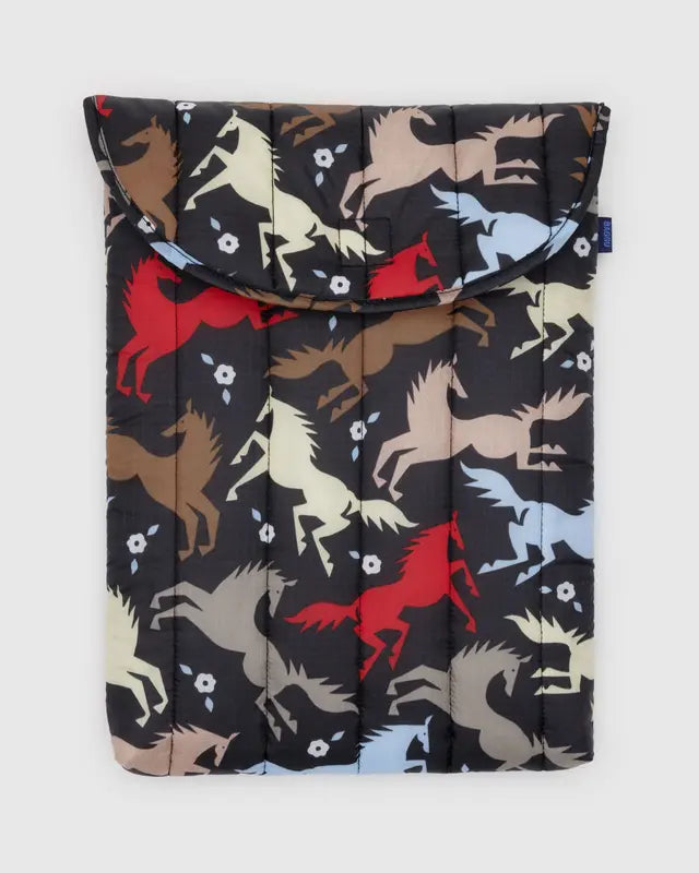 Baggu Puffy Laptop Sleeve Horse Cut-Outs laptop sleeve
