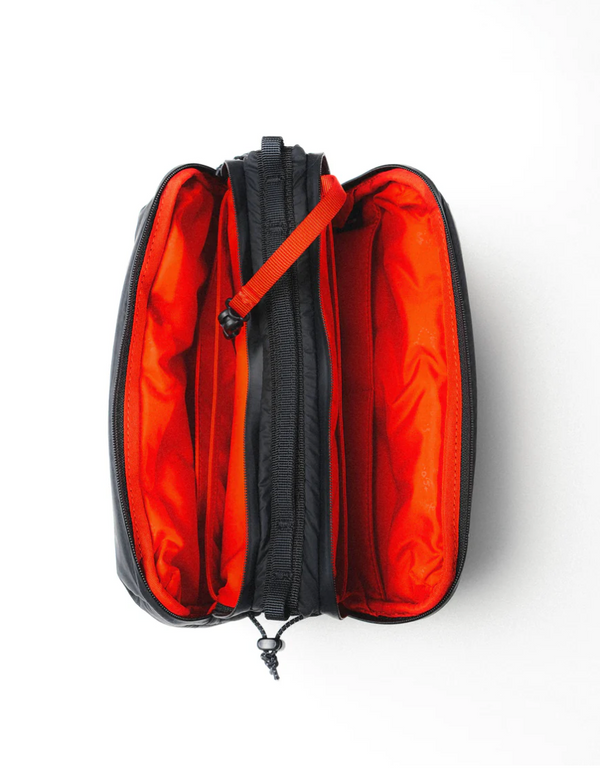 Bottle Sacoche Large Black Puffer / Only Bag– FØRMPROJEKT